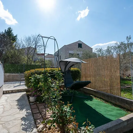 House With A Parking Space Novigrad - 23821 Vakantiehuis *