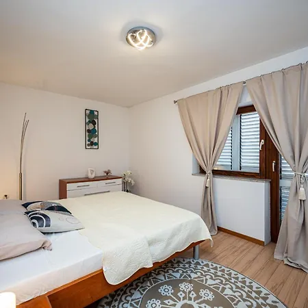 House With A Parking Space Novigrad - 23821 * Novigrad (Dalmatia)