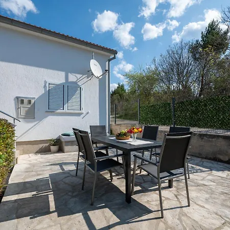 House With A Parking Space Novigrad - 23821